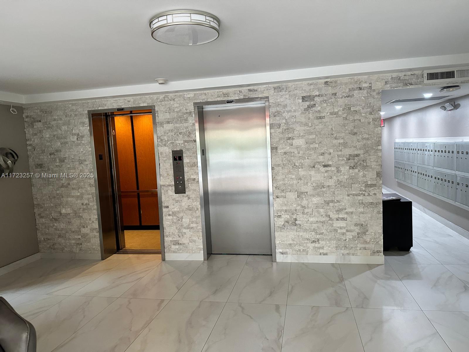 NO 30 PALM-AIRE COUNTRY C - Residential