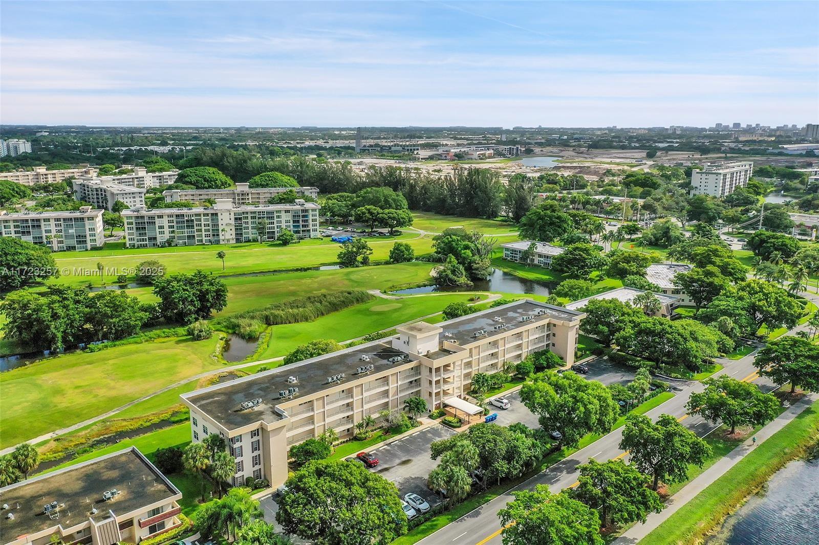 NO 30 PALM-AIRE COUNTRY C - Residential