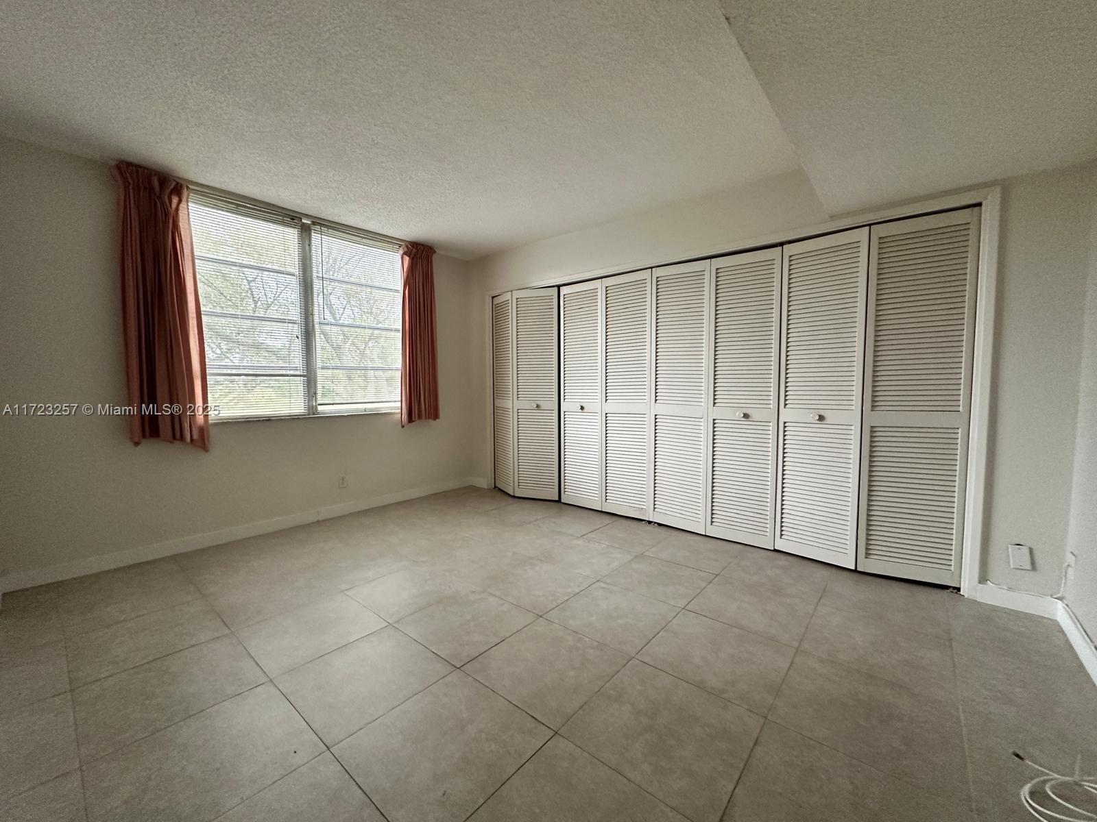 NO 30 PALM-AIRE COUNTRY C - Residential