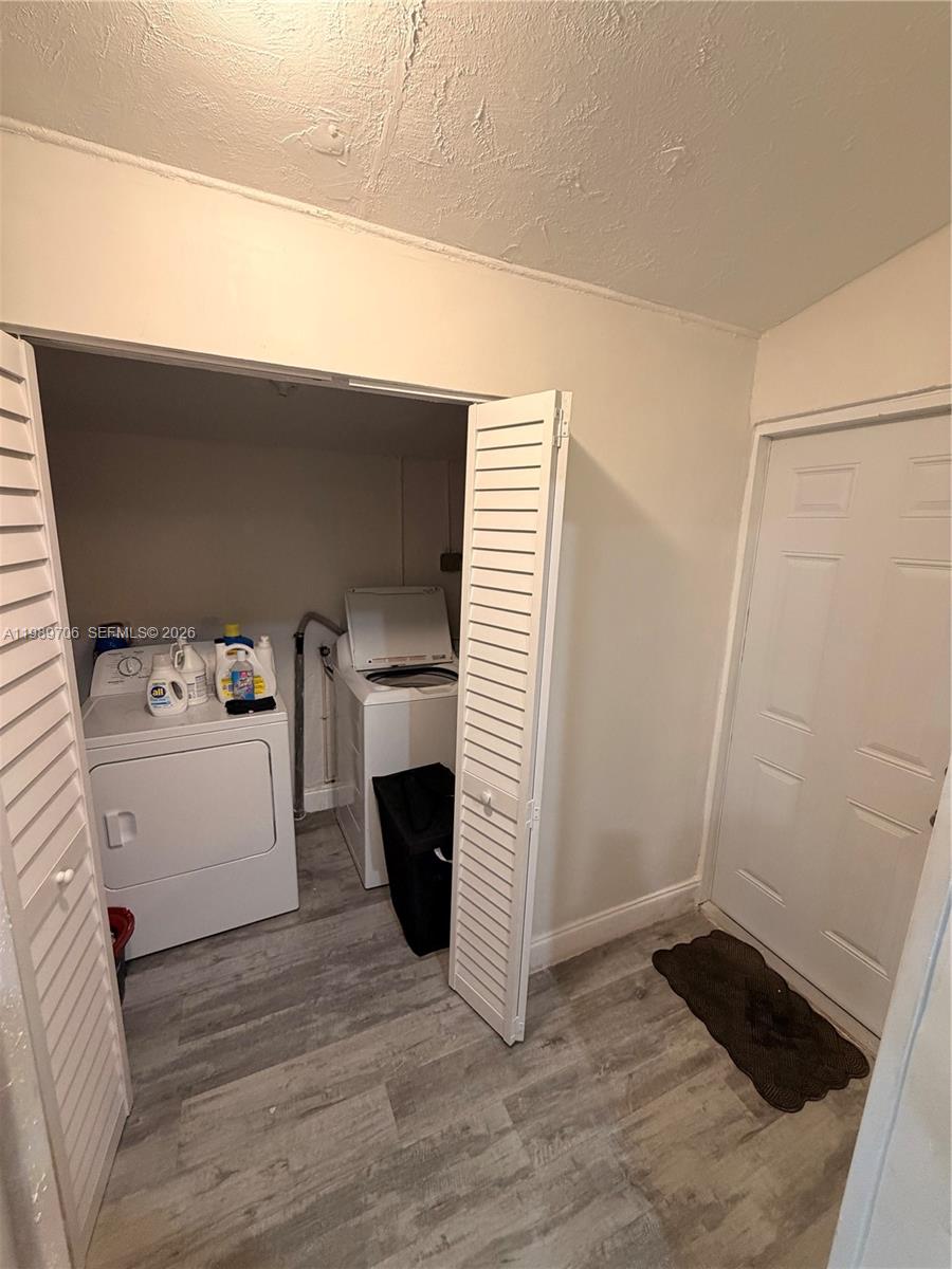 LAUDERDALE VILLAS - Residential