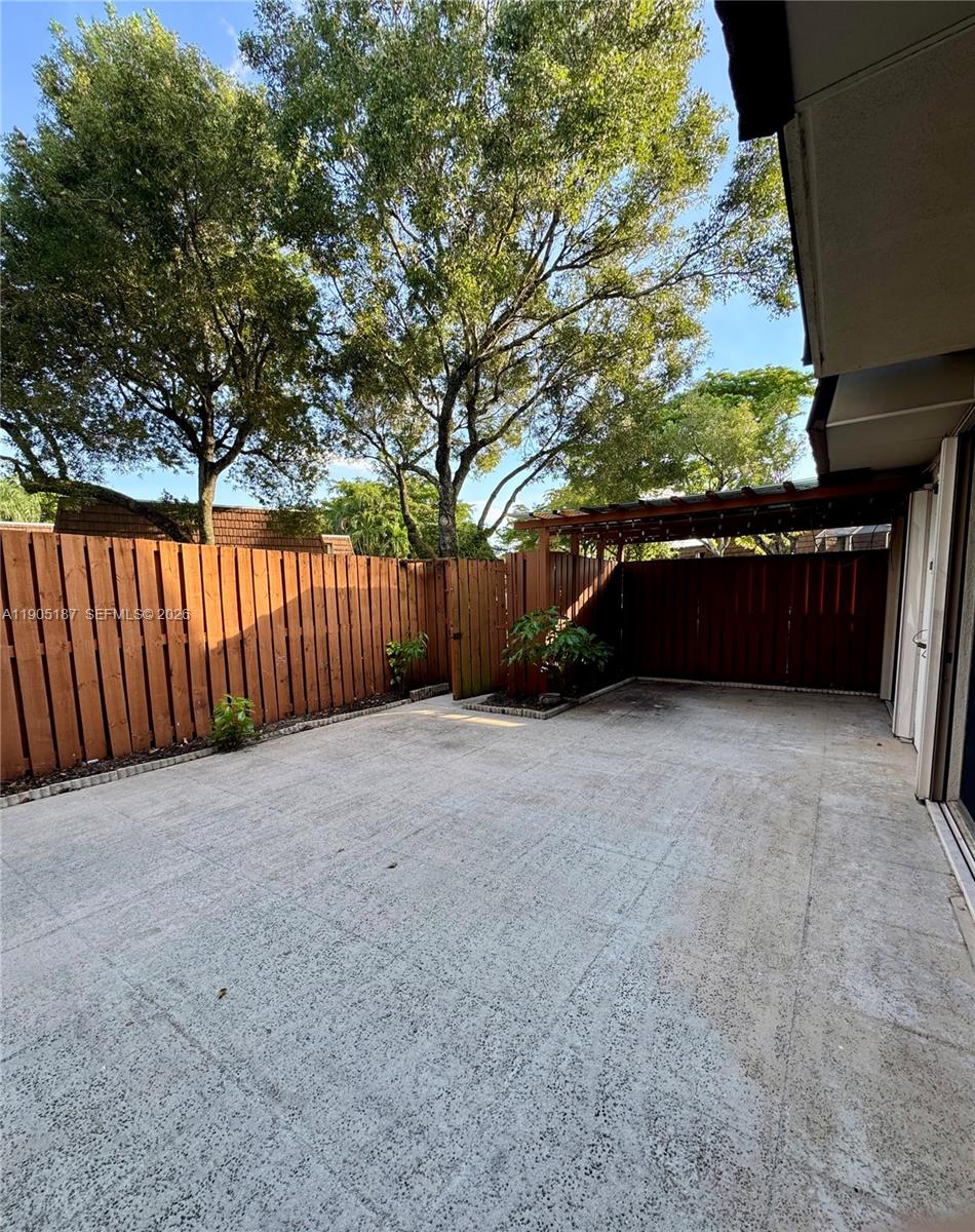 PINE ISLAND RIDGE SECTION - Residential