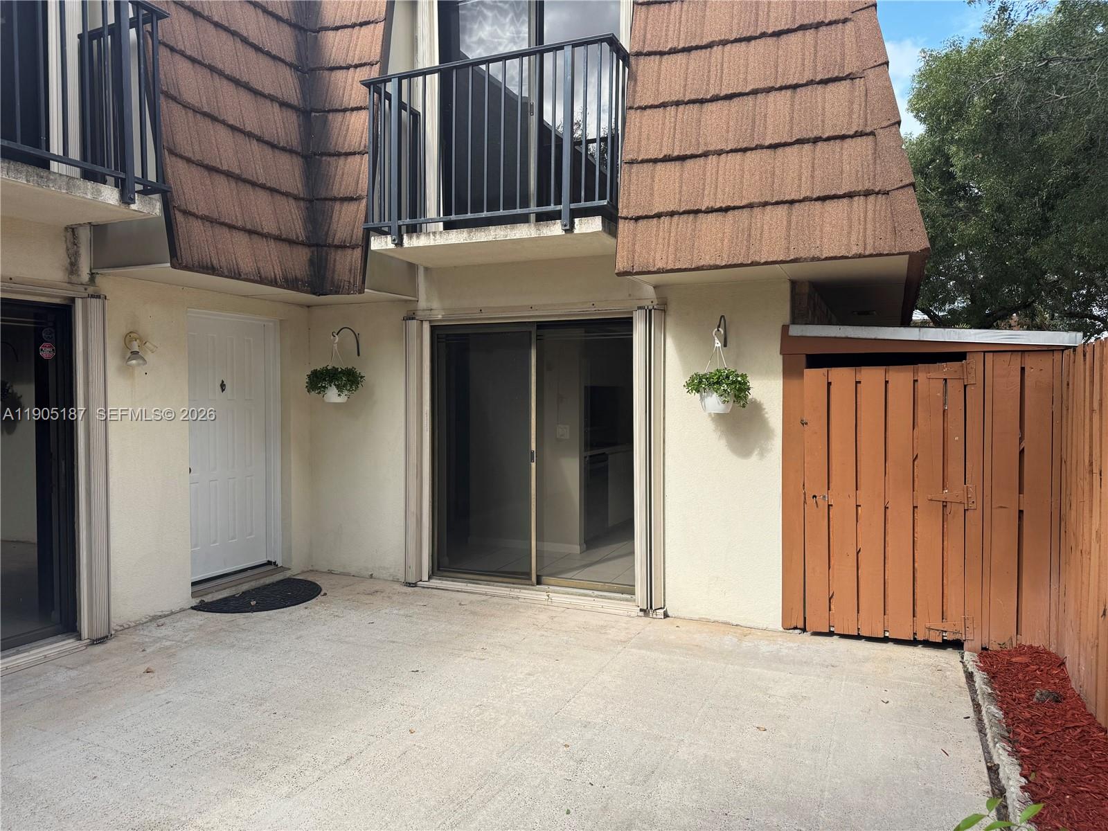 PINE ISLAND RIDGE SECTION - Residential