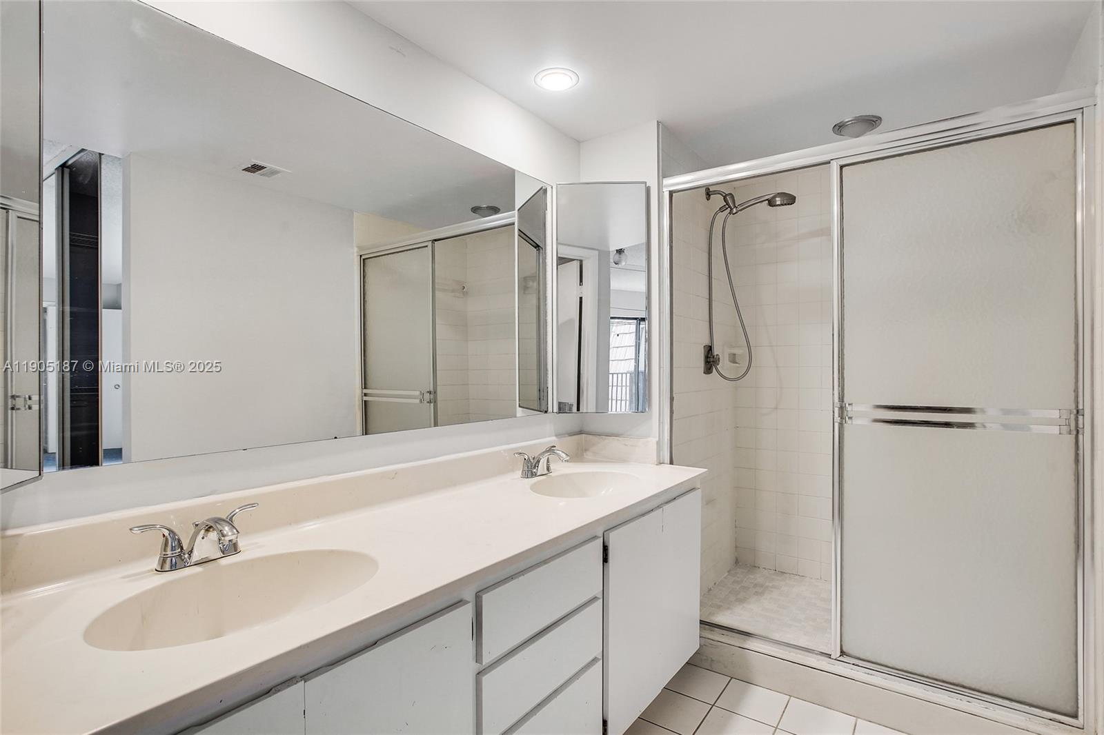 PINE ISLAND RIDGE SECTION - Residential