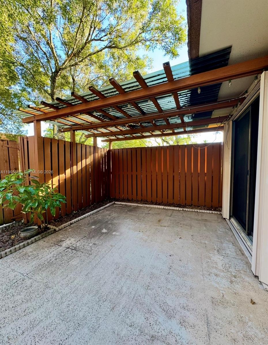 PINE ISLAND RIDGE SECTION - Residential