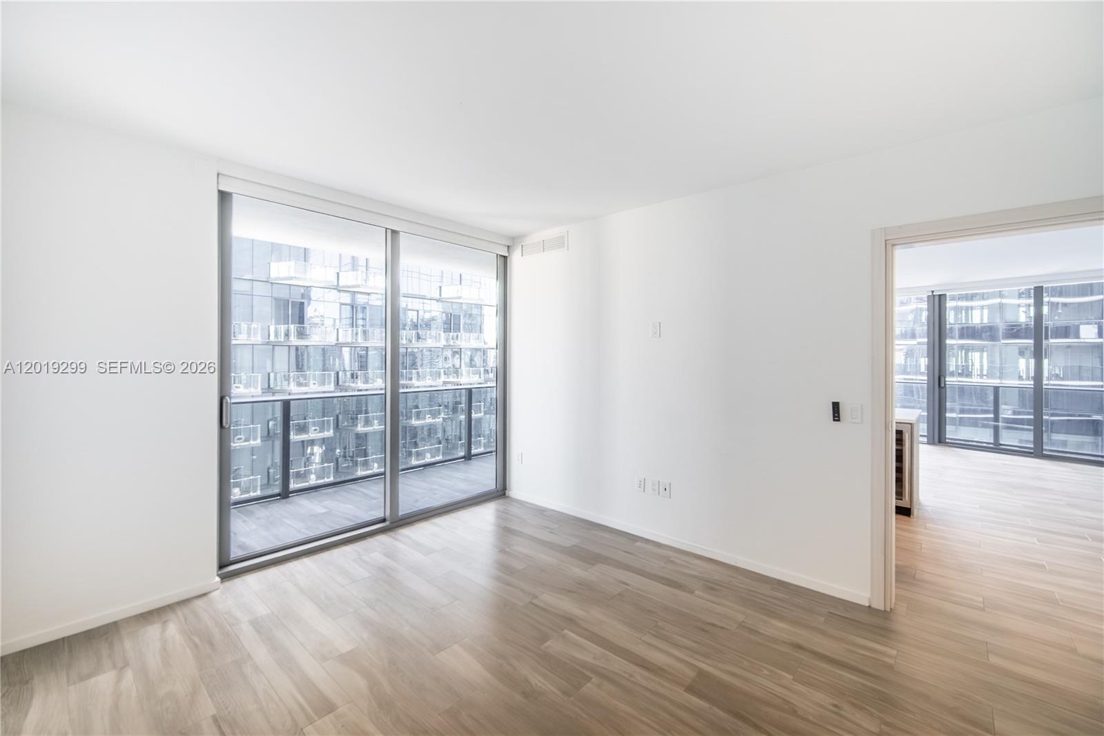 801 SMA RESIDENCES CONDO - Residential