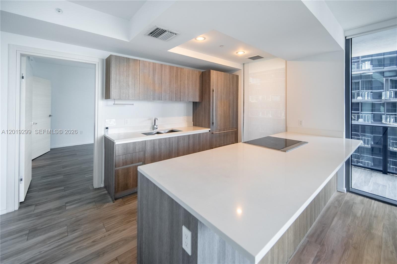 801 SMA RESIDENCES CONDO - Residential