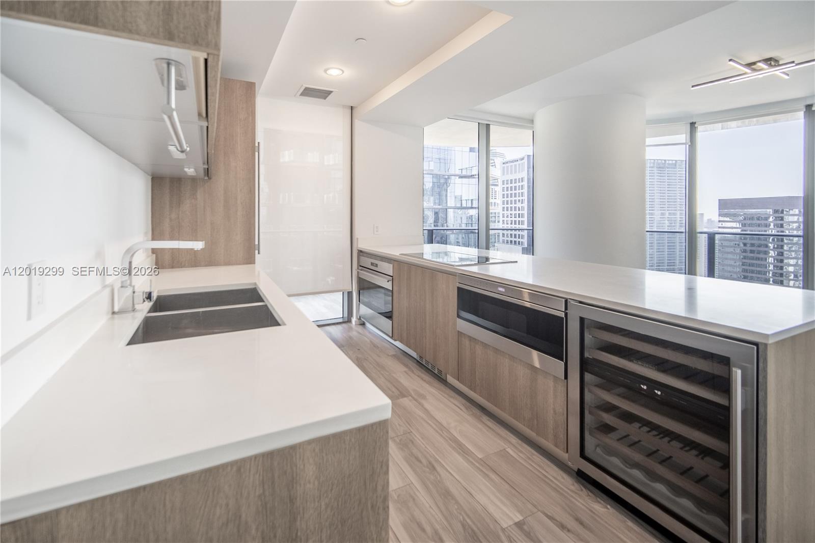 801 SMA RESIDENCES CONDO - Residential