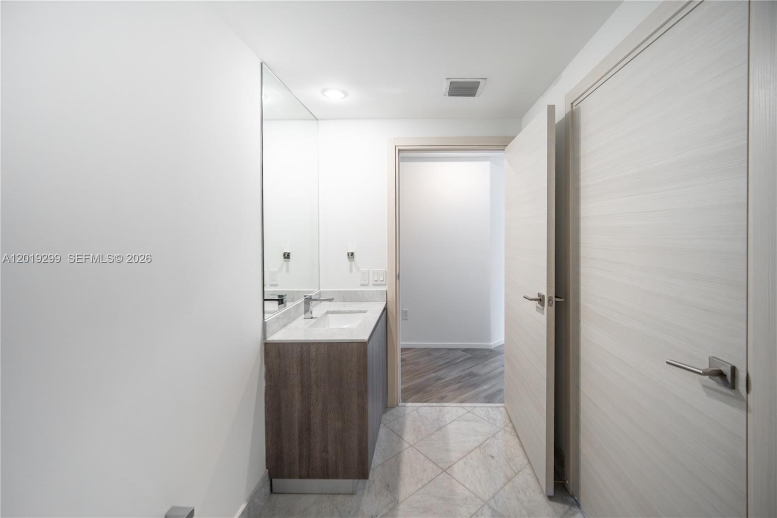 801 SMA RESIDENCES CONDO - Residential