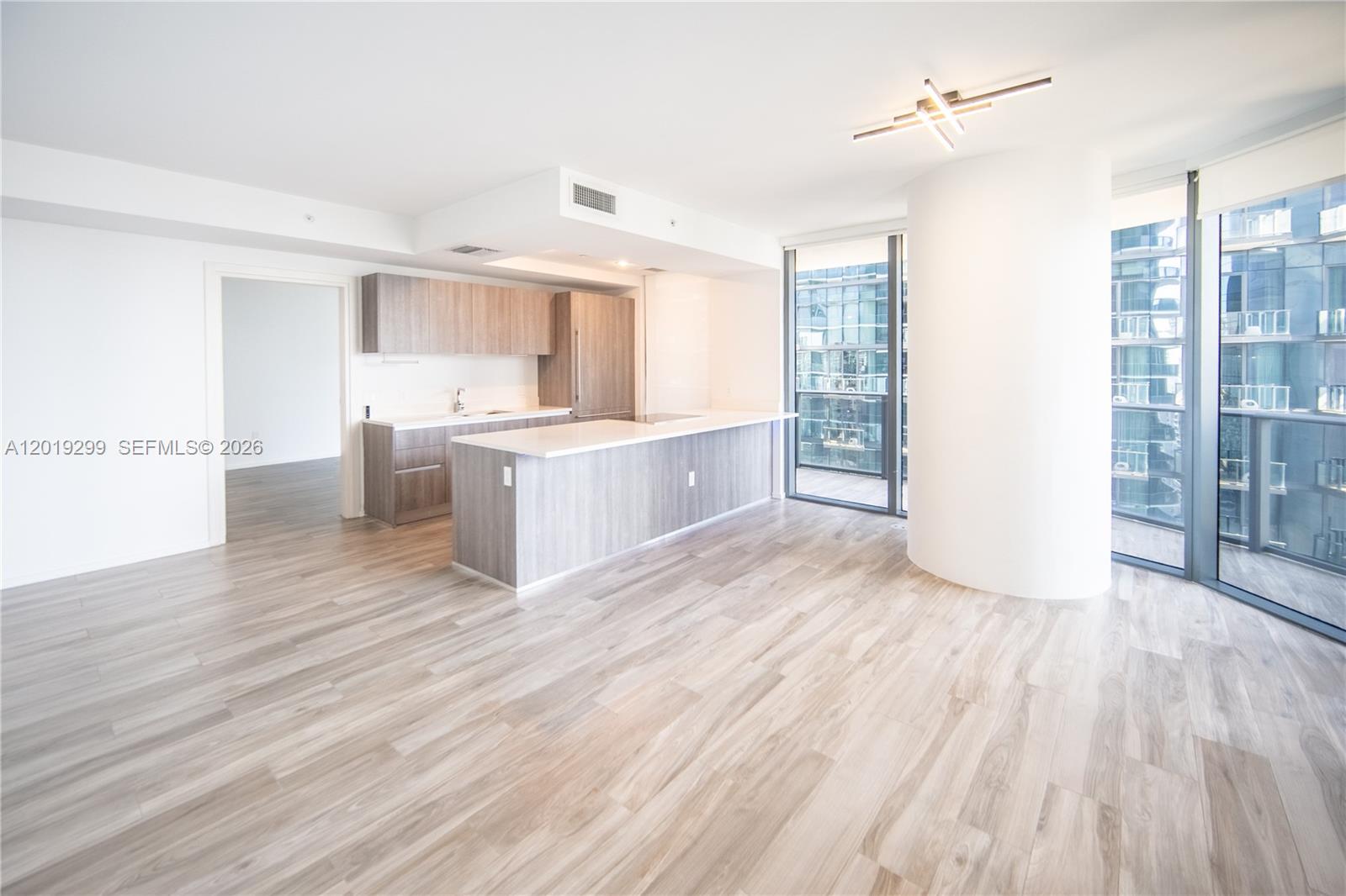 801 SMA RESIDENCES CONDO - Residential