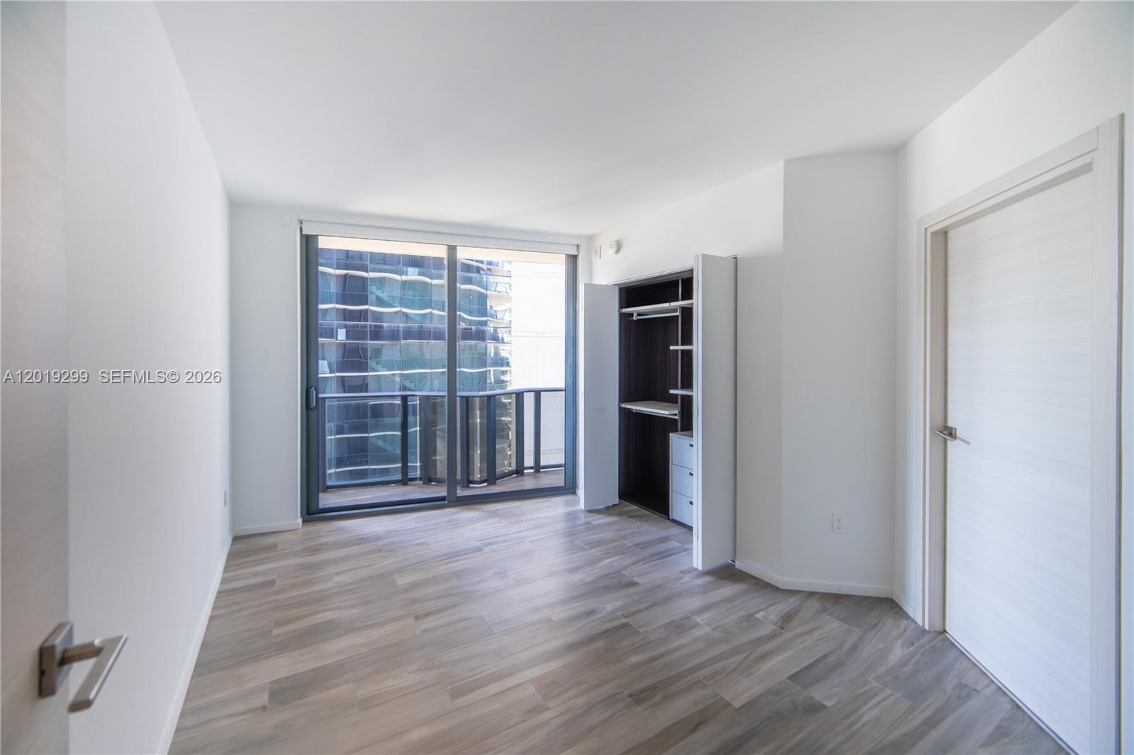 801 SMA RESIDENCES CONDO - Residential