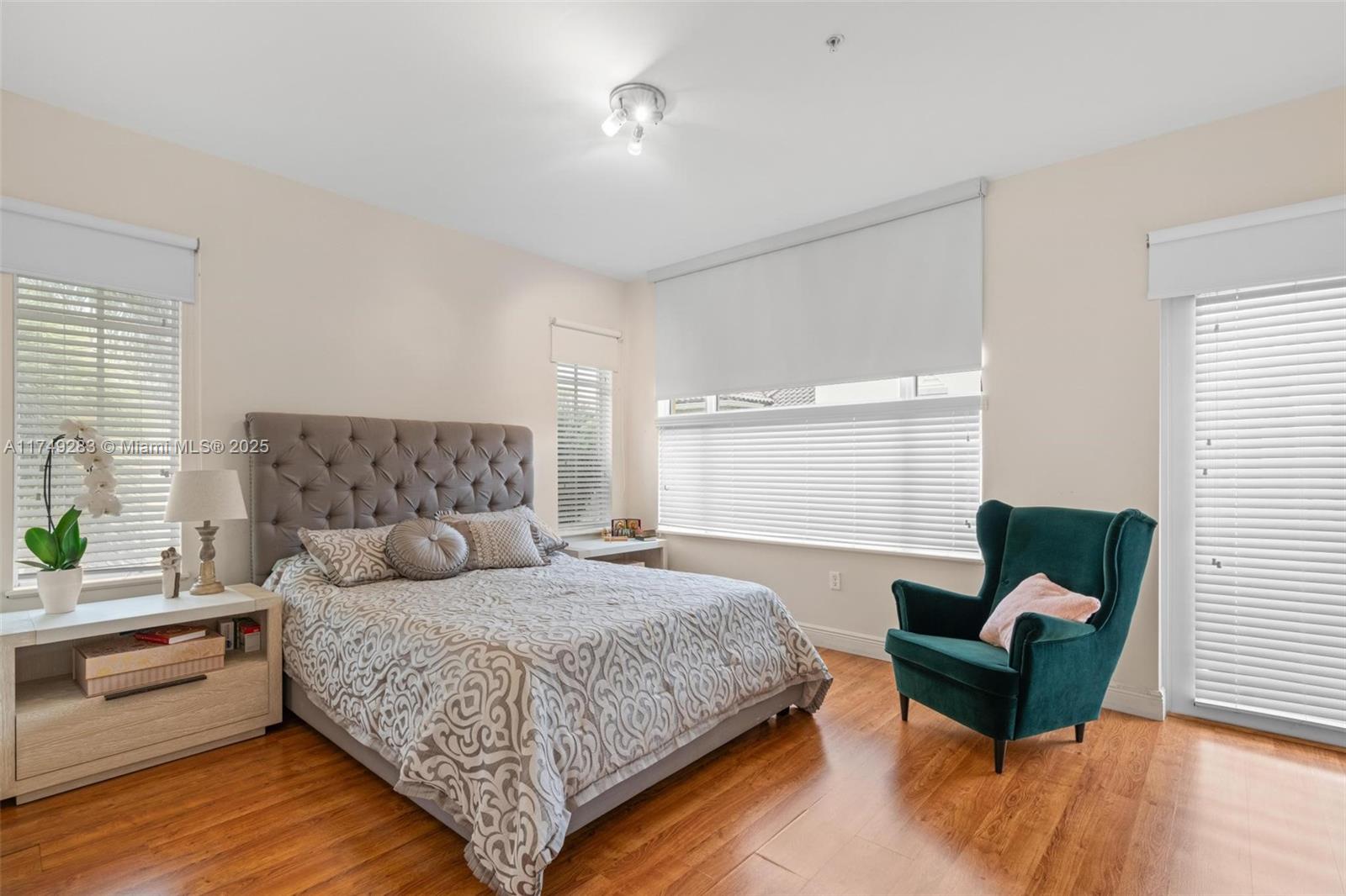 MERCO AT AVENTURA - Residential