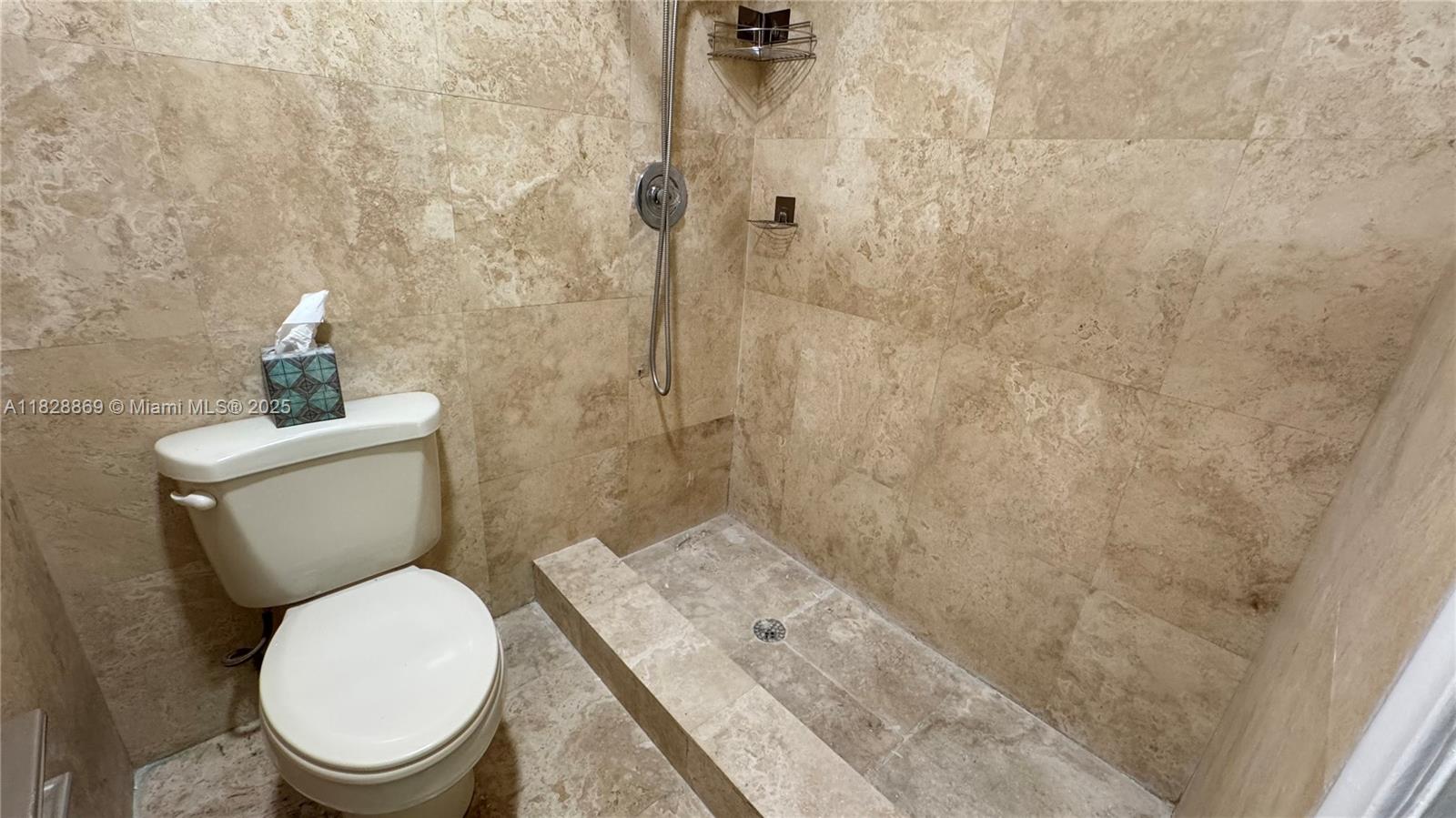 GREENGLADES CONDO 12 - Residential Lease