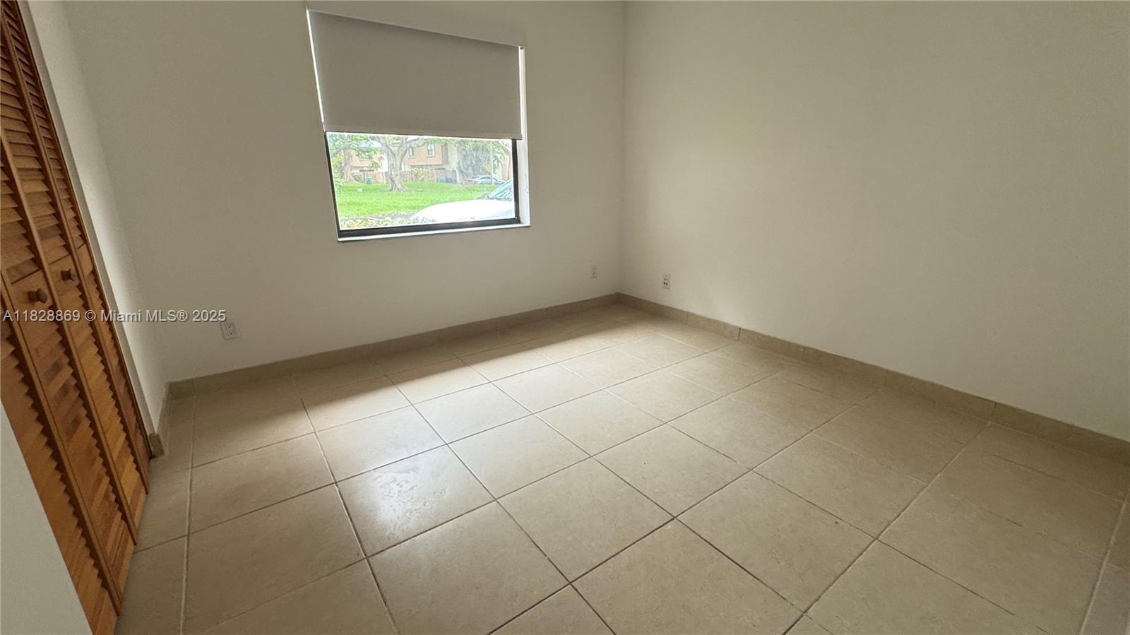 GREENGLADES CONDO 12 - Residential Lease