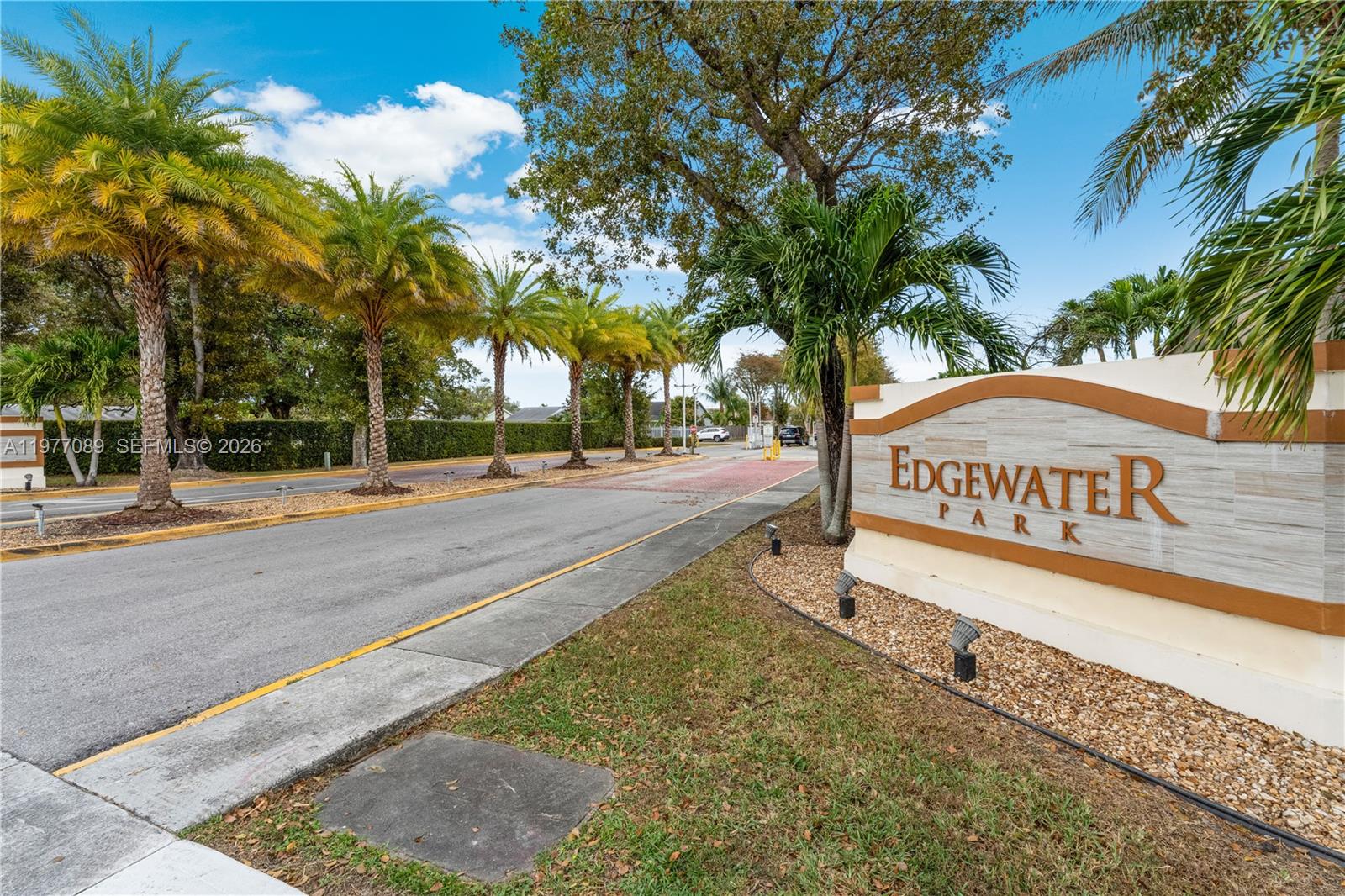 EDGEWATER PARK - Residential