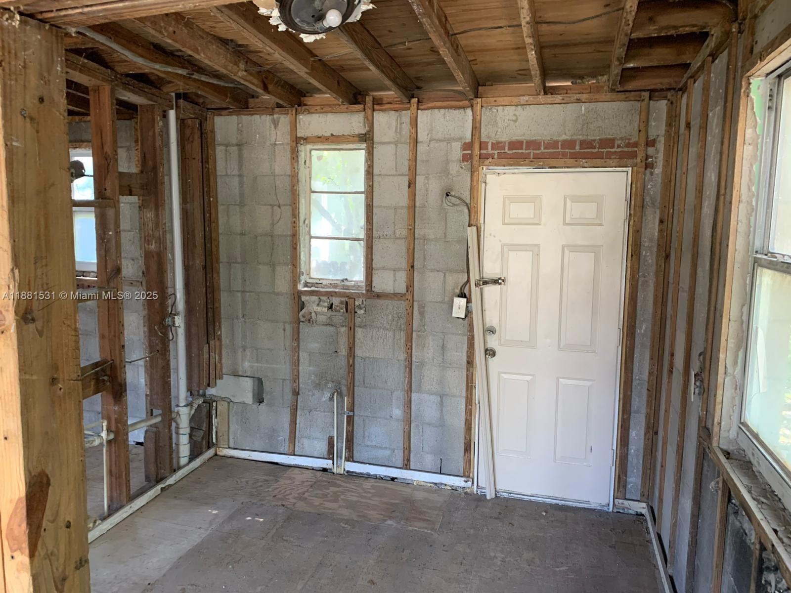 BARNETTS S/D - Residential Income