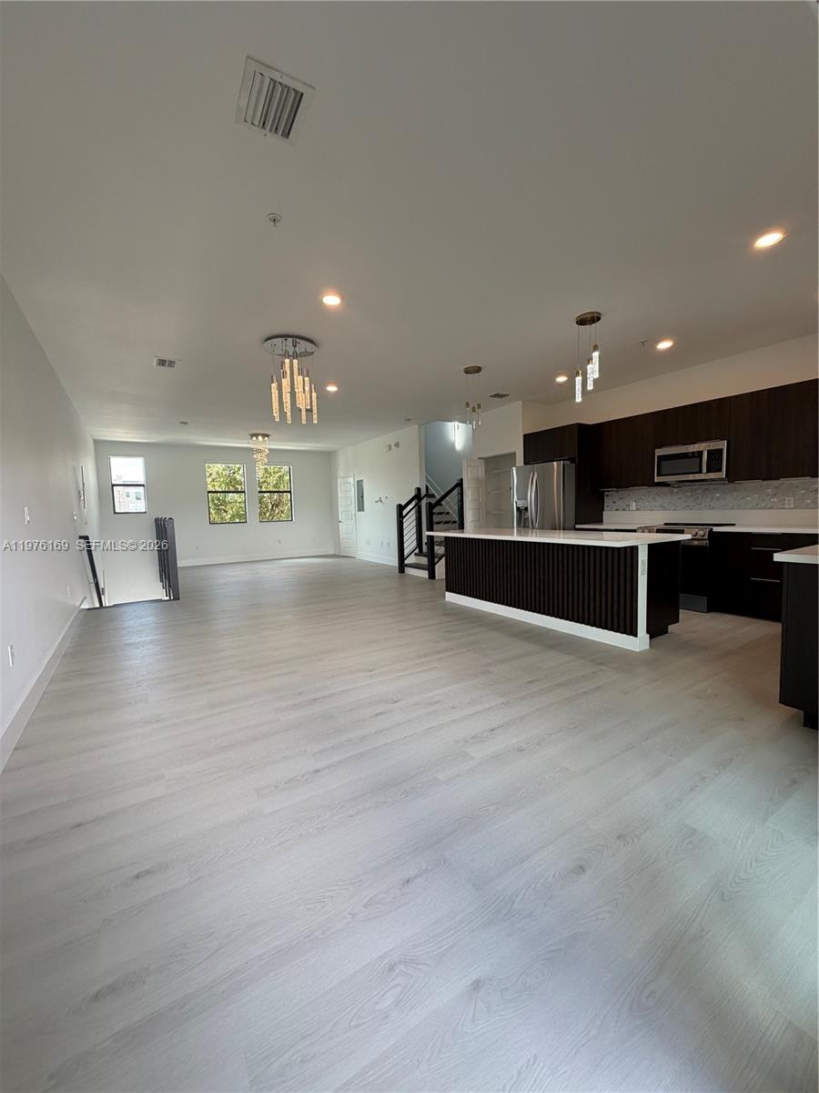 HIGHLAND AT PARK CENTRAL - Residential