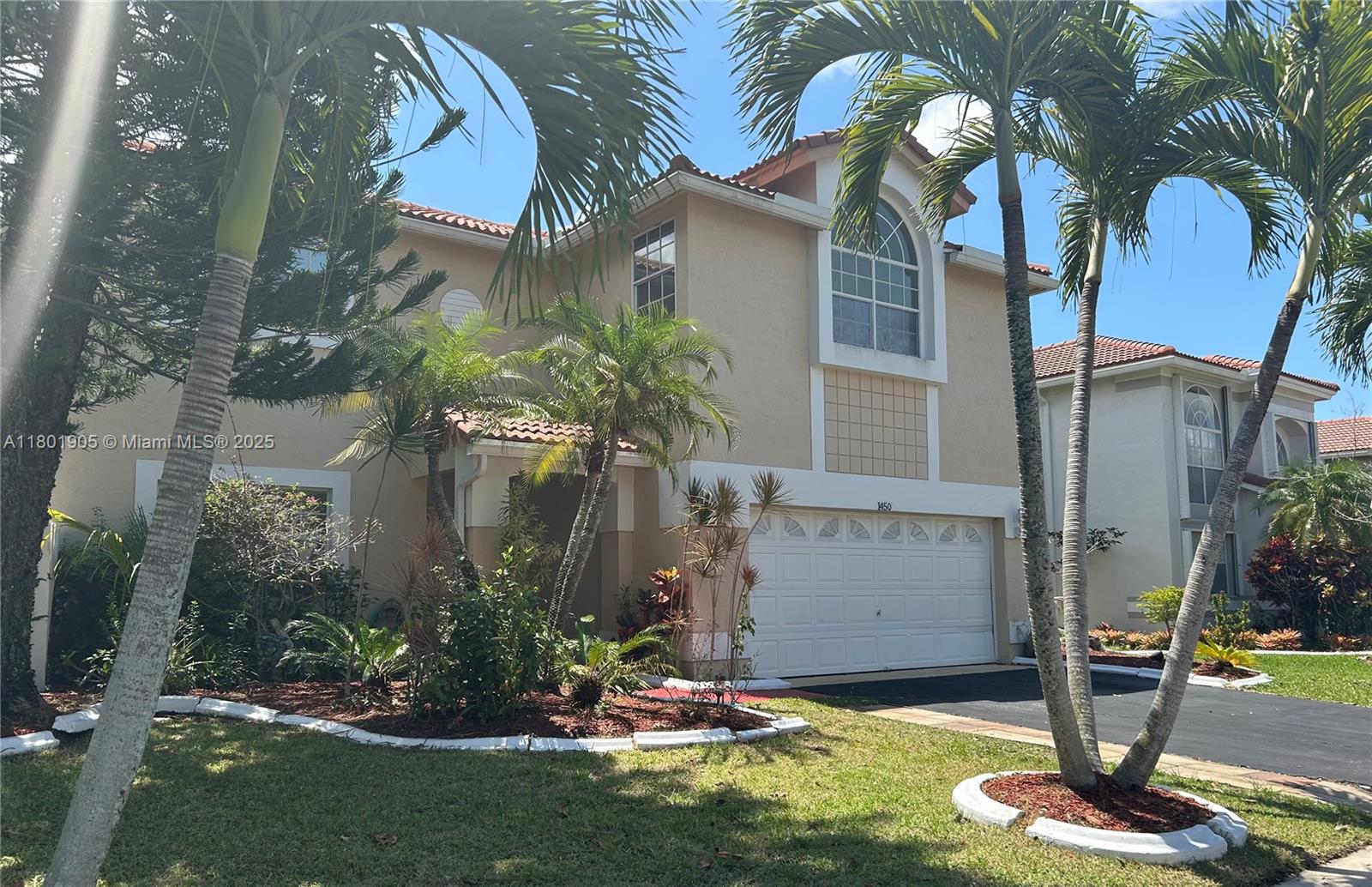 Rental Property at 1450 Nw 129th Ave, Sunrise, Miami-Dade County, Florida - Bedrooms: 4 
Bathrooms: 3  - $6,500 MO.