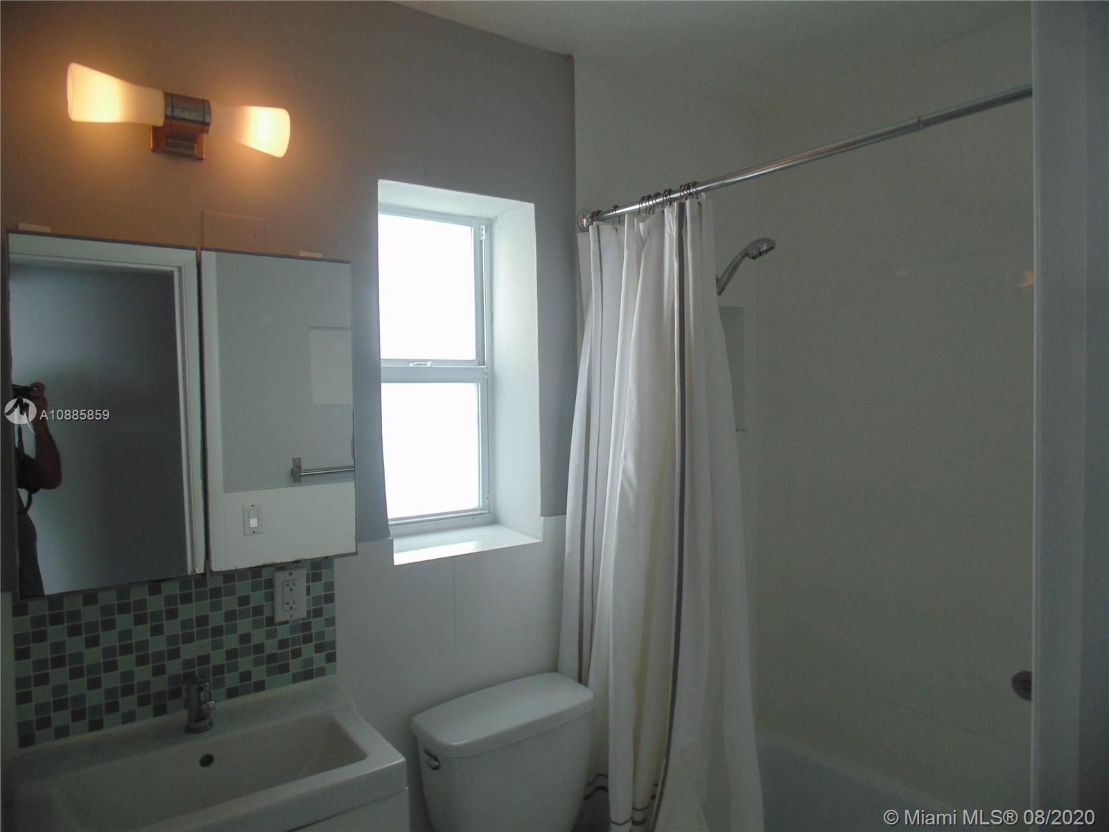 820 3D ST CONDO - Residential Lease