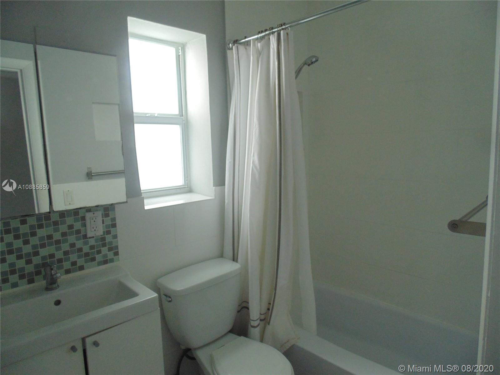 820 3D ST CONDO - Residential Lease