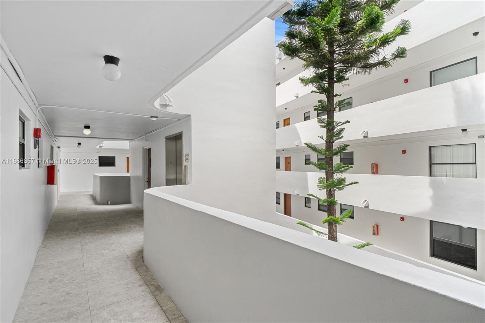 BYRON MARINA CONDO - Residential