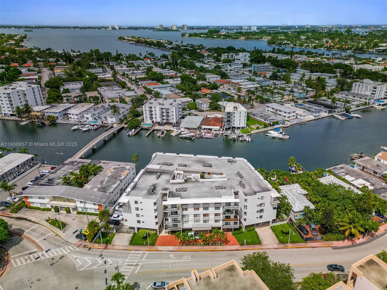 BYRON MARINA CONDO - Residential