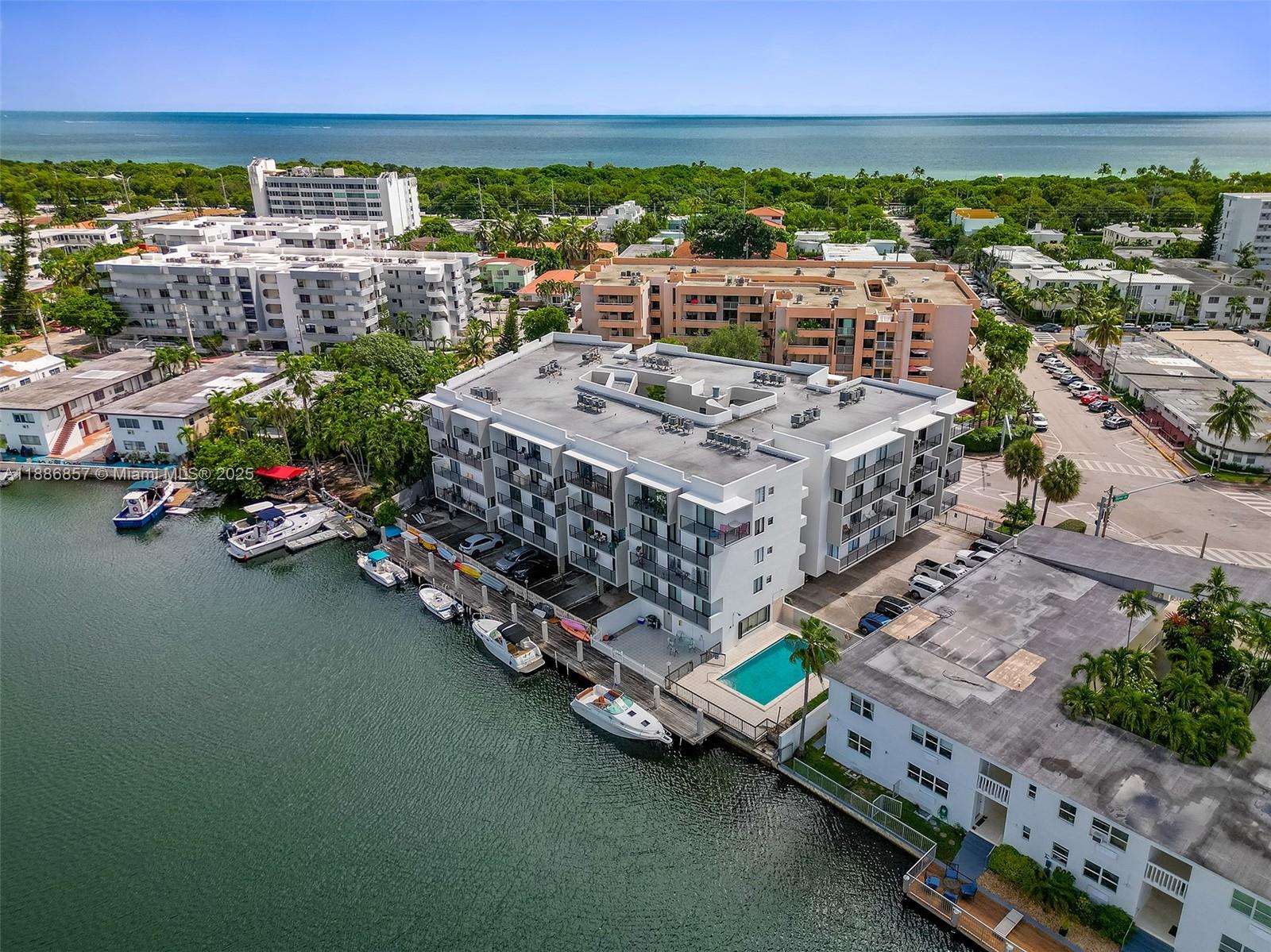 BYRON MARINA CONDO - Residential