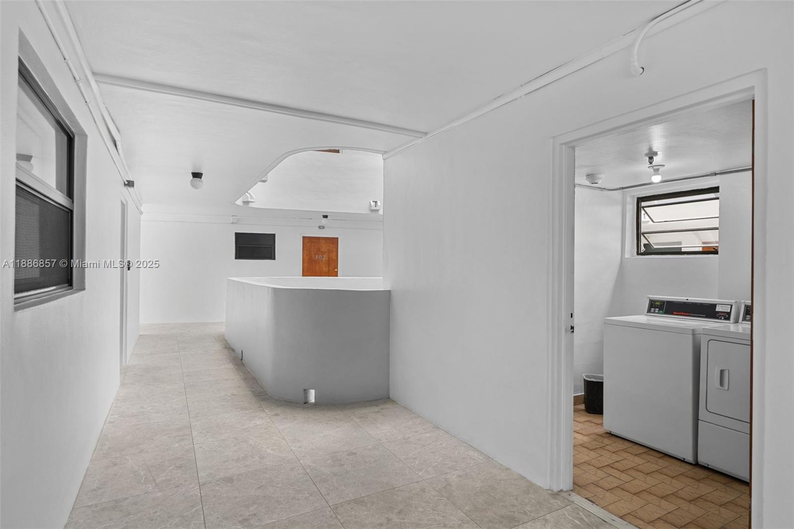 BYRON MARINA CONDO - Residential