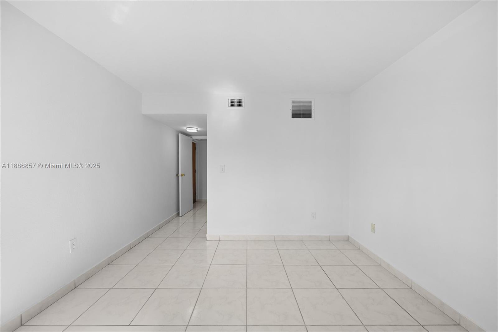 BYRON MARINA CONDO - Residential