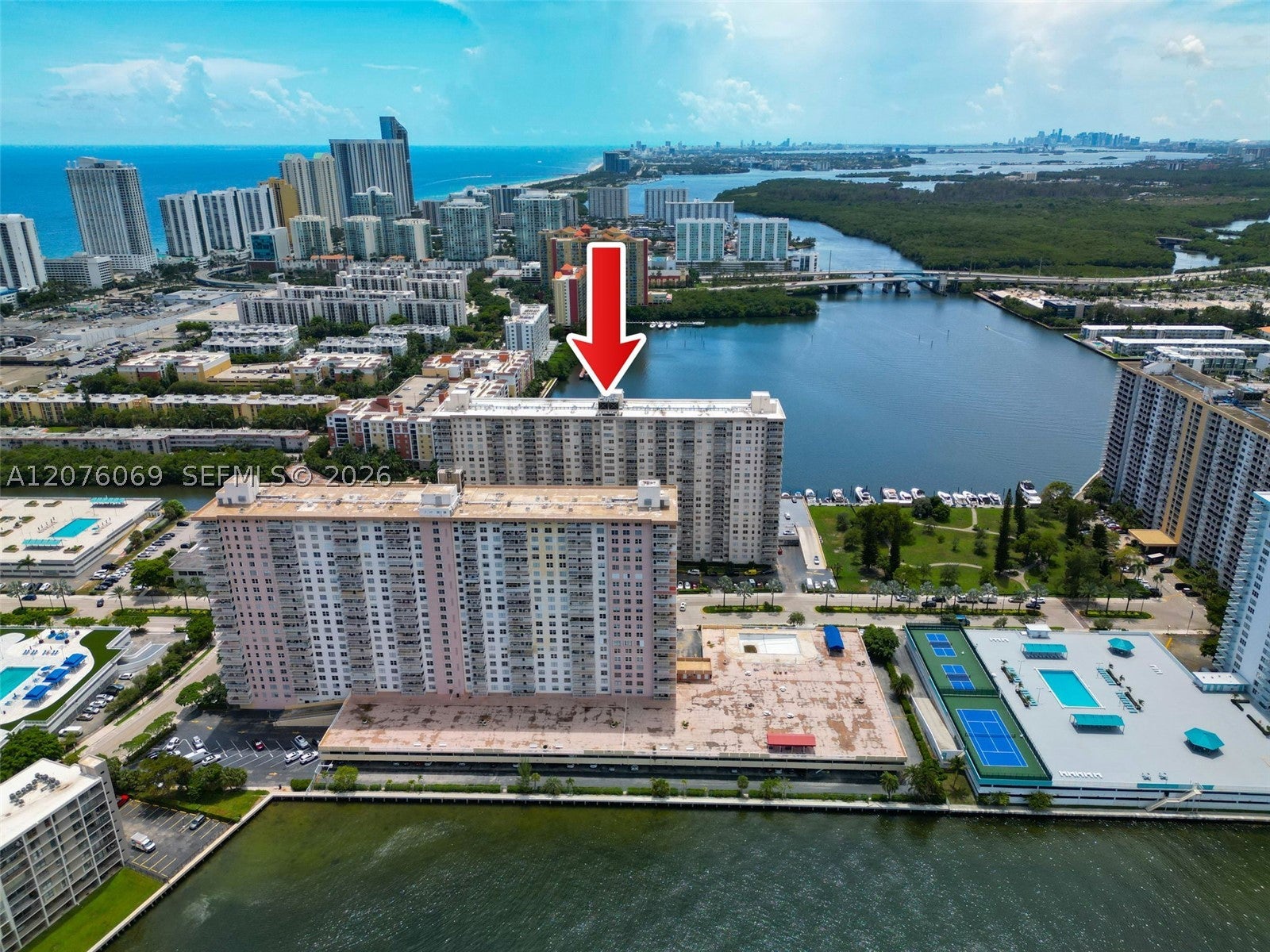 250 174th St 2304