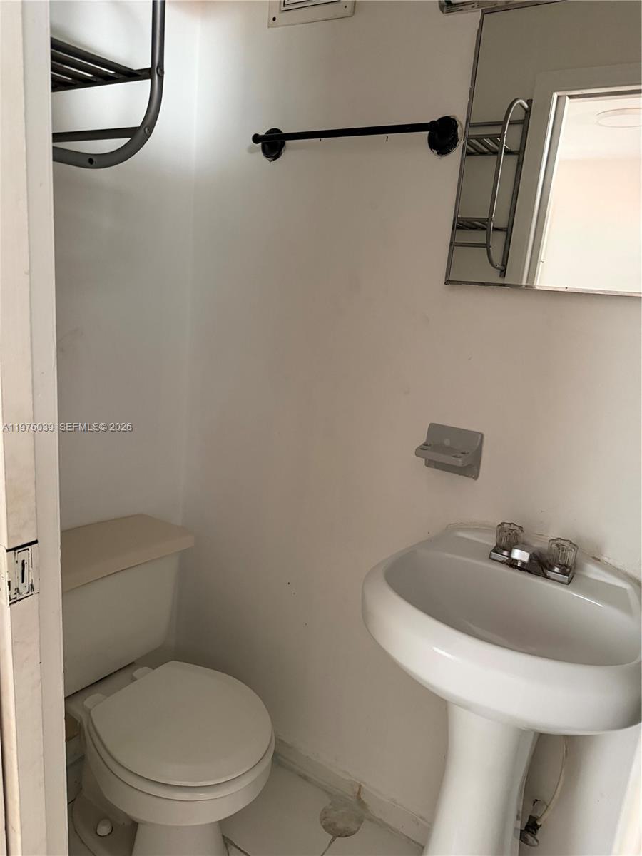 CORAL WAY HOMESITES - Residential Lease