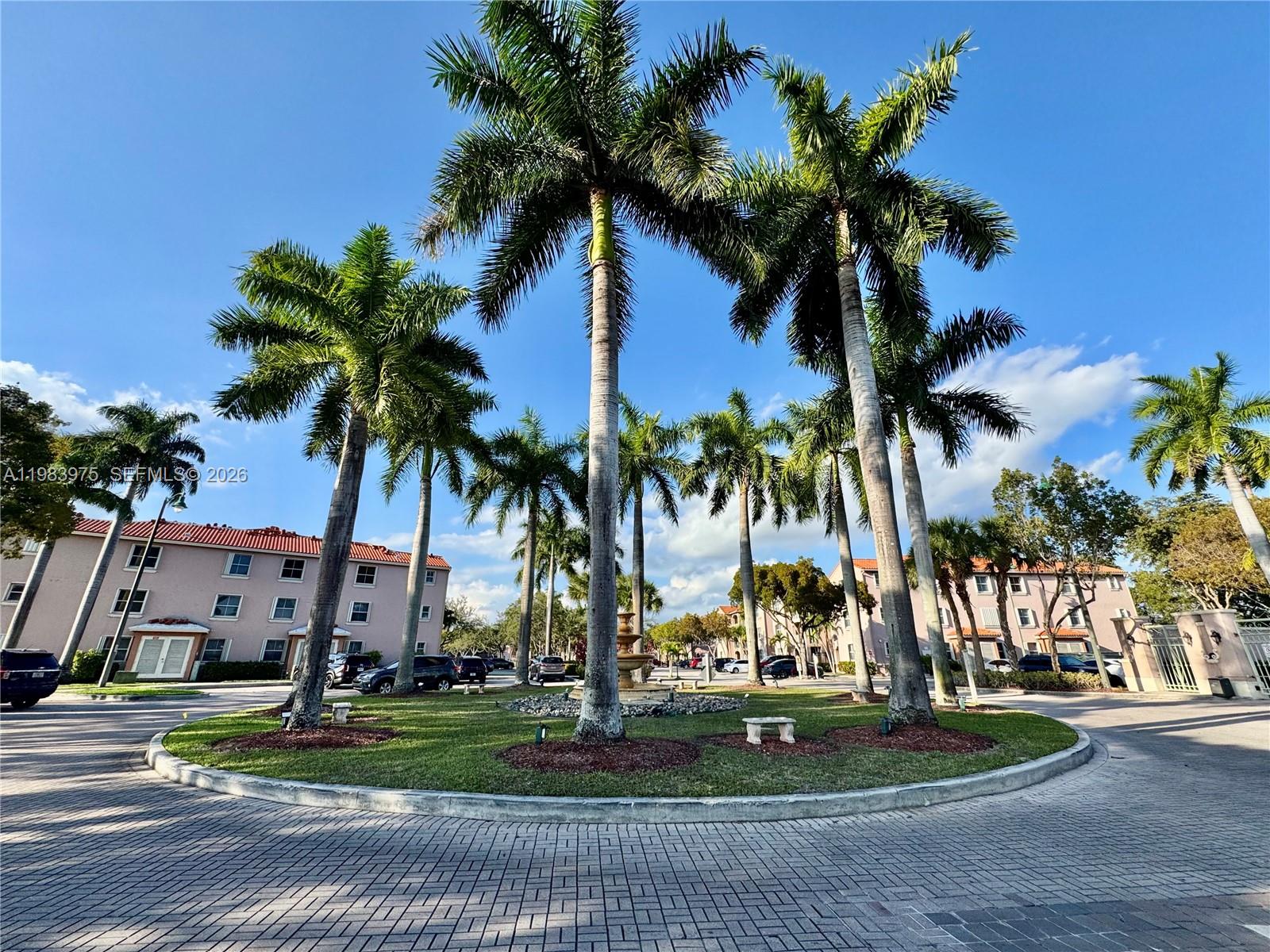 THE COURTS AT DORAL ISLES - Residential Lease