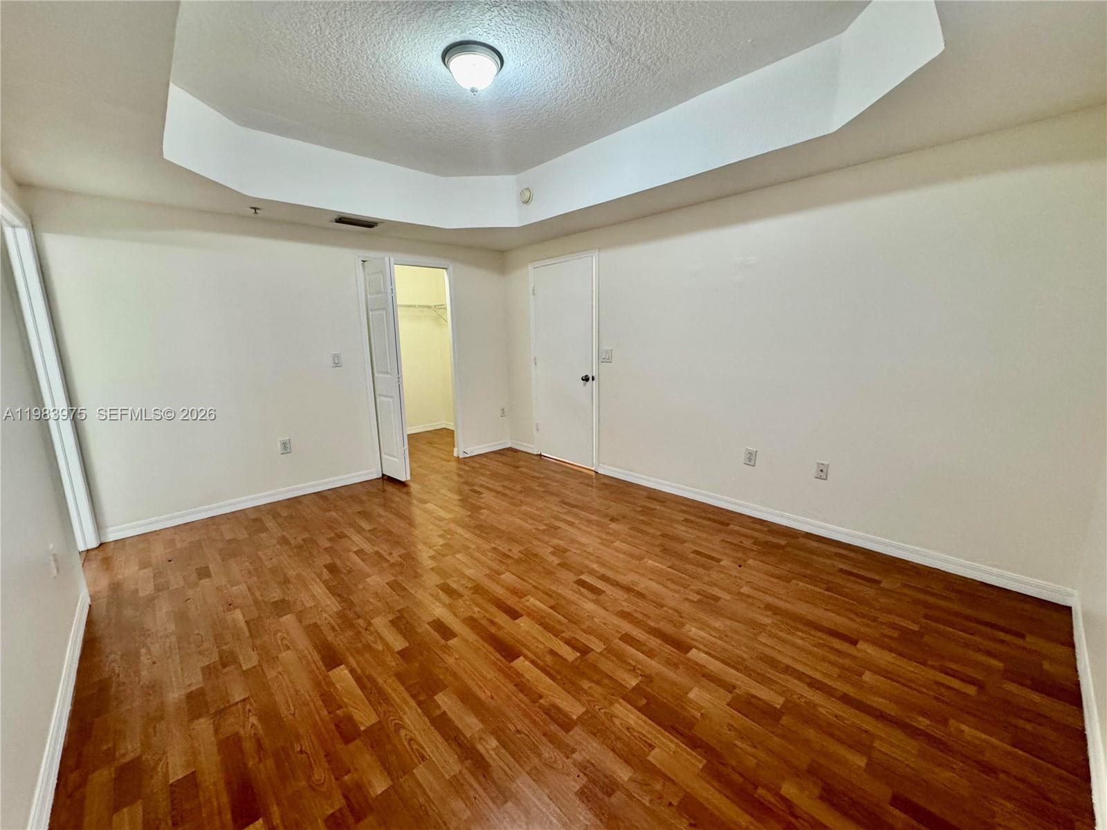 THE COURTS AT DORAL ISLES - Residential Lease