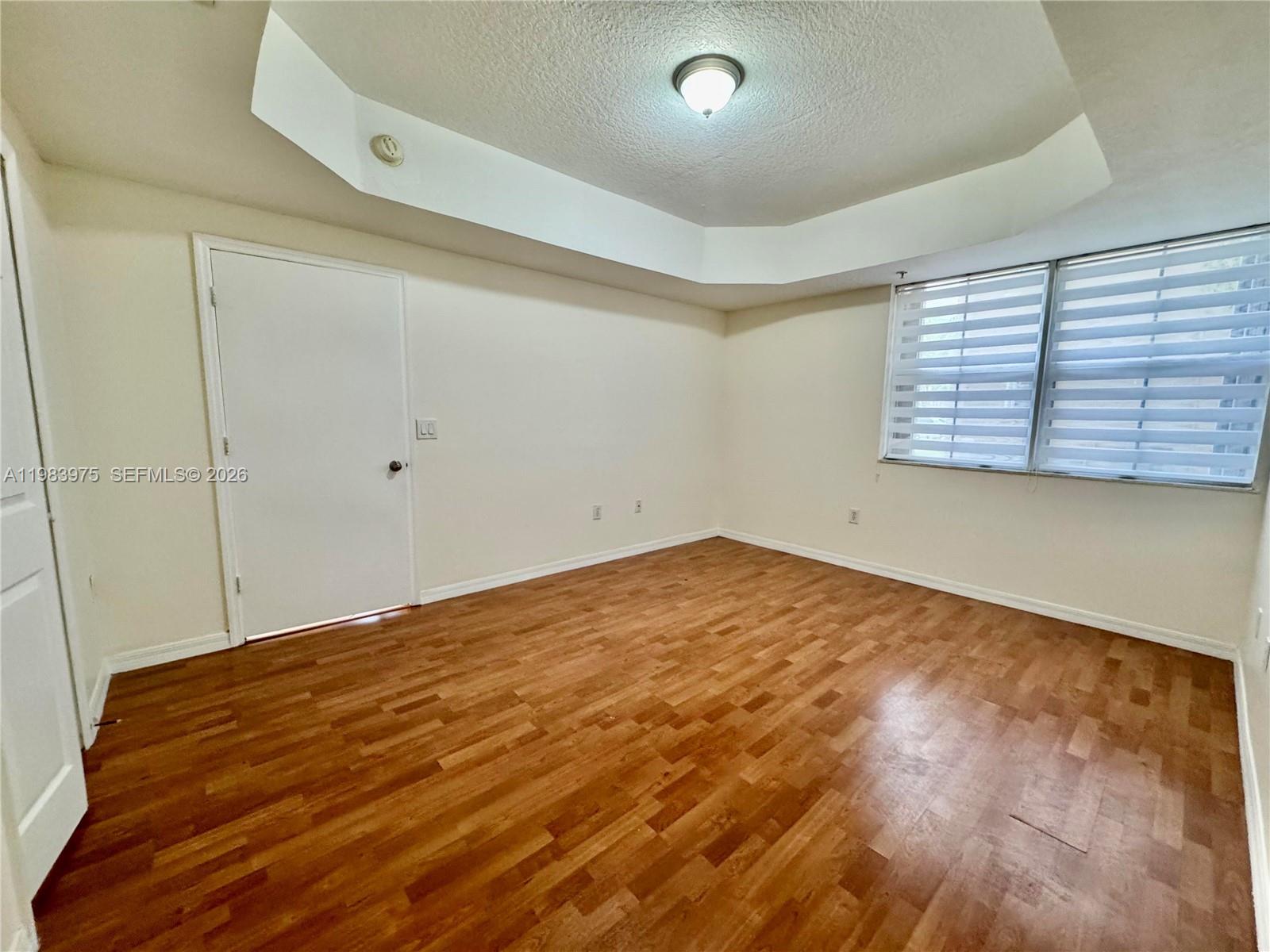 THE COURTS AT DORAL ISLES - Residential Lease