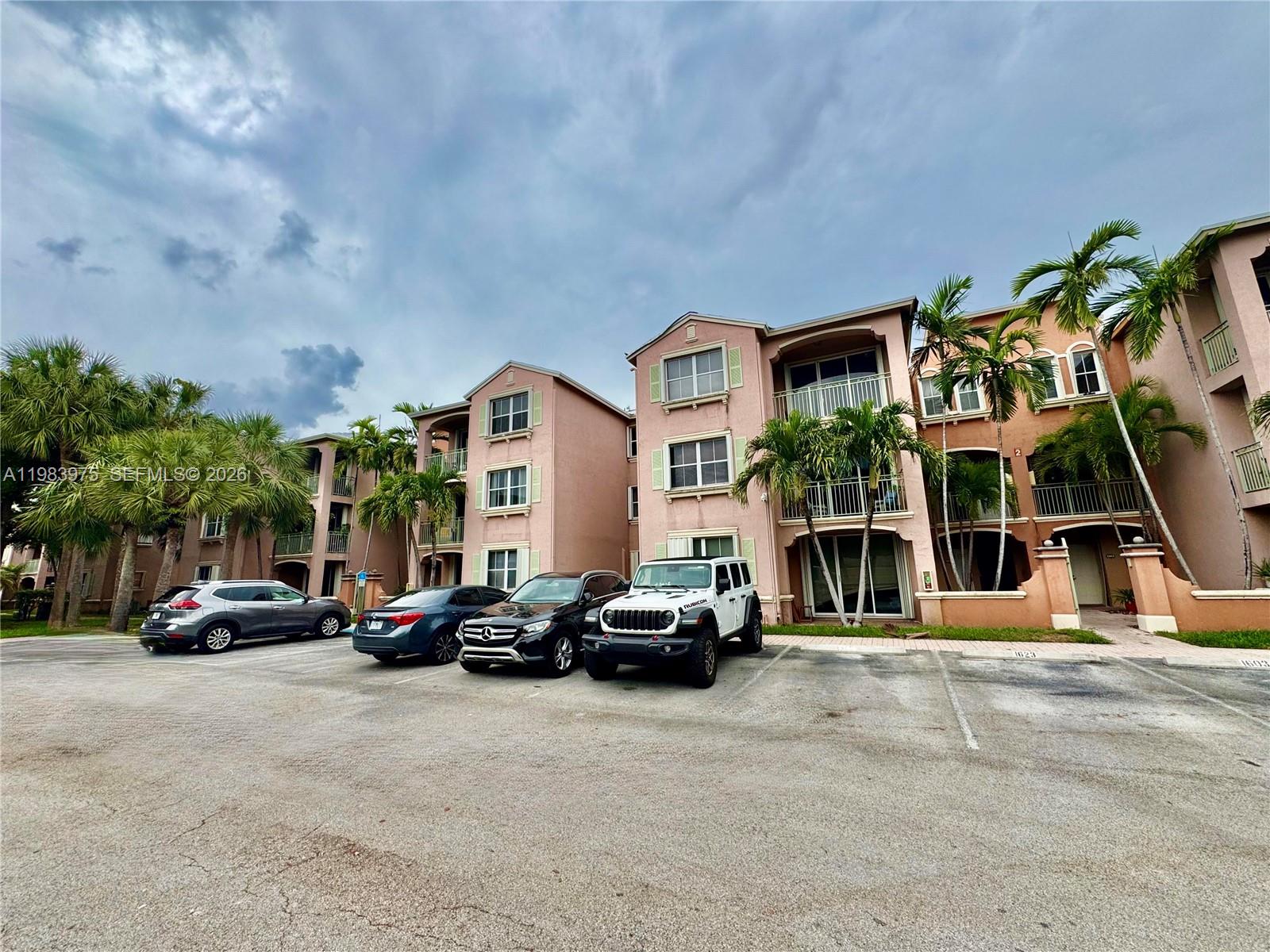 THE COURTS AT DORAL ISLES - Residential Lease