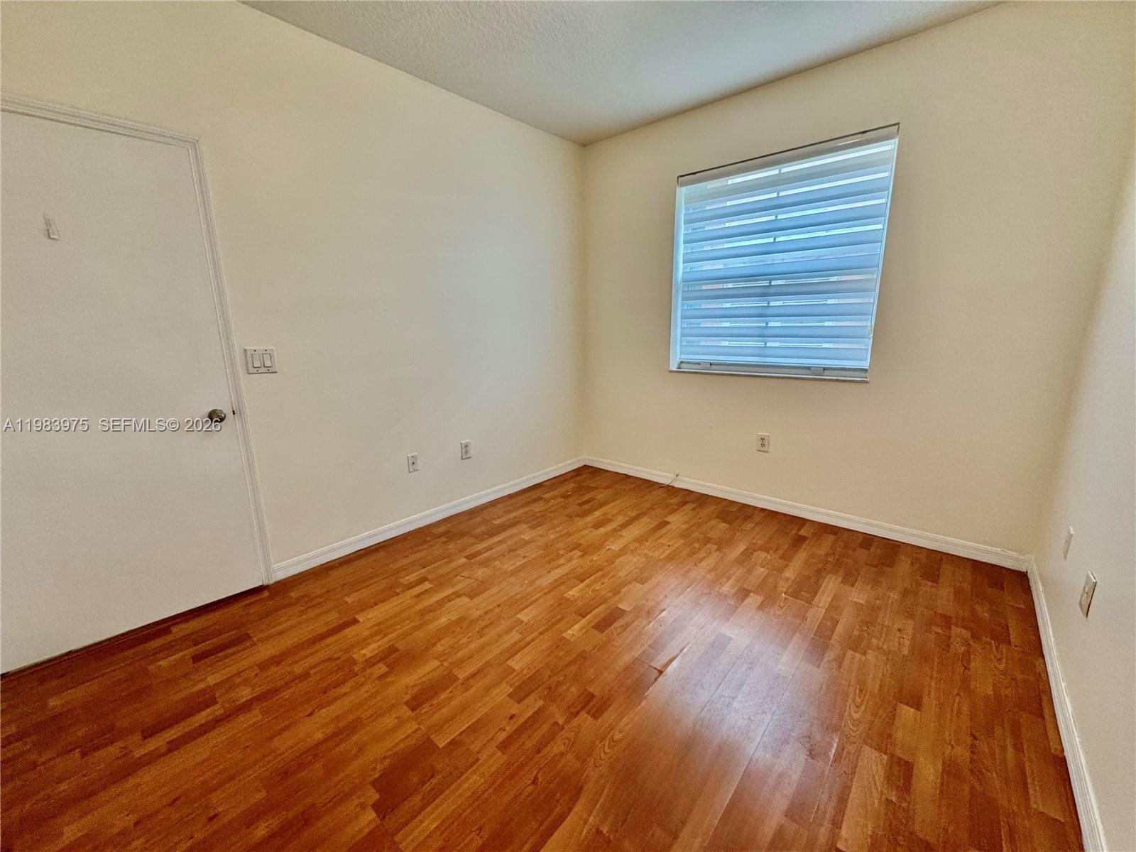 THE COURTS AT DORAL ISLES - Residential Lease