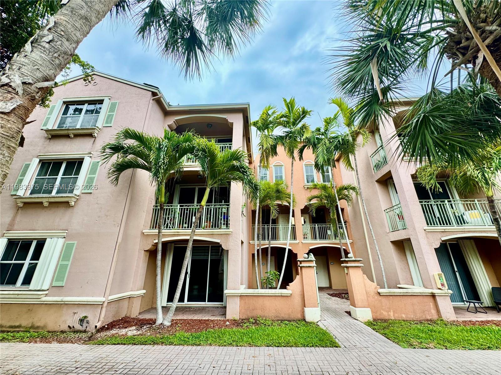 THE COURTS AT DORAL ISLES - Residential Lease