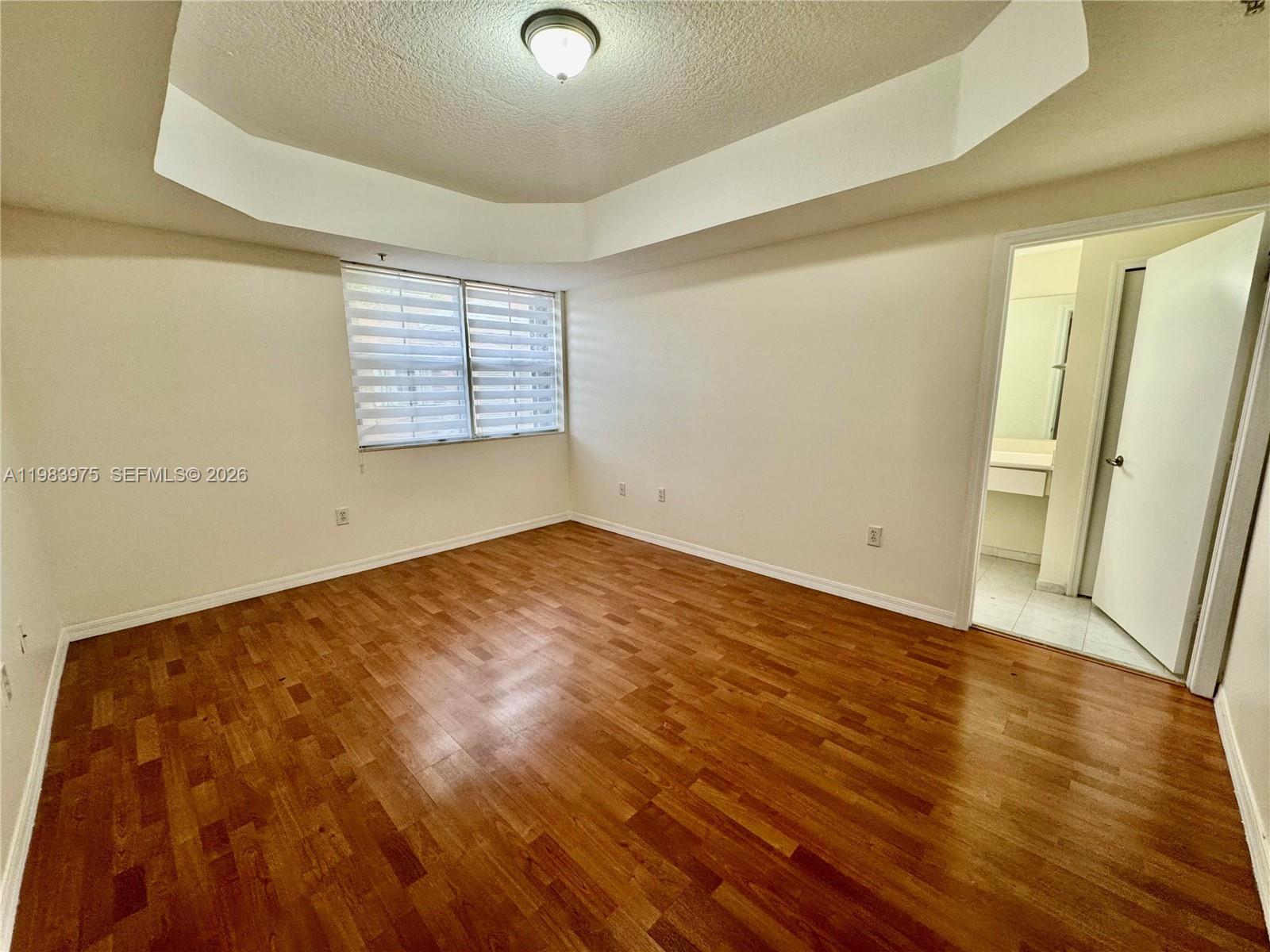 THE COURTS AT DORAL ISLES - Residential Lease