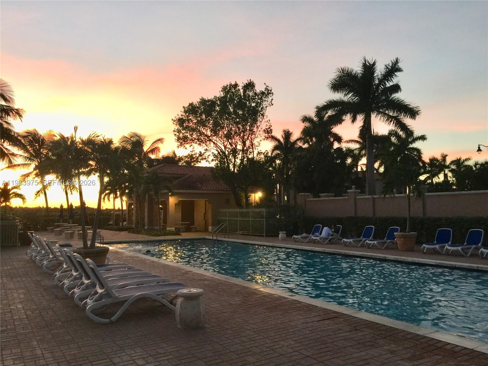 THE COURTS AT DORAL ISLES - Residential Lease