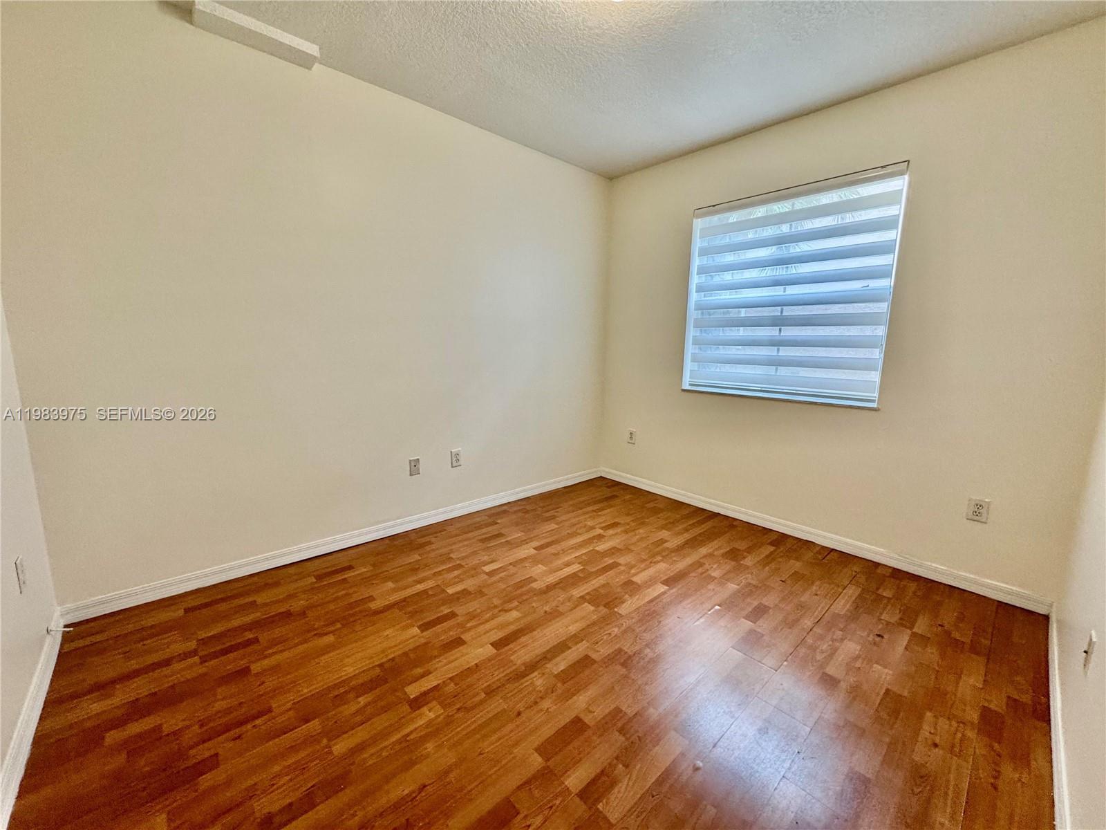 THE COURTS AT DORAL ISLES - Residential Lease