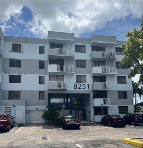 8251 NW 8th St 418 Miami FL 33126