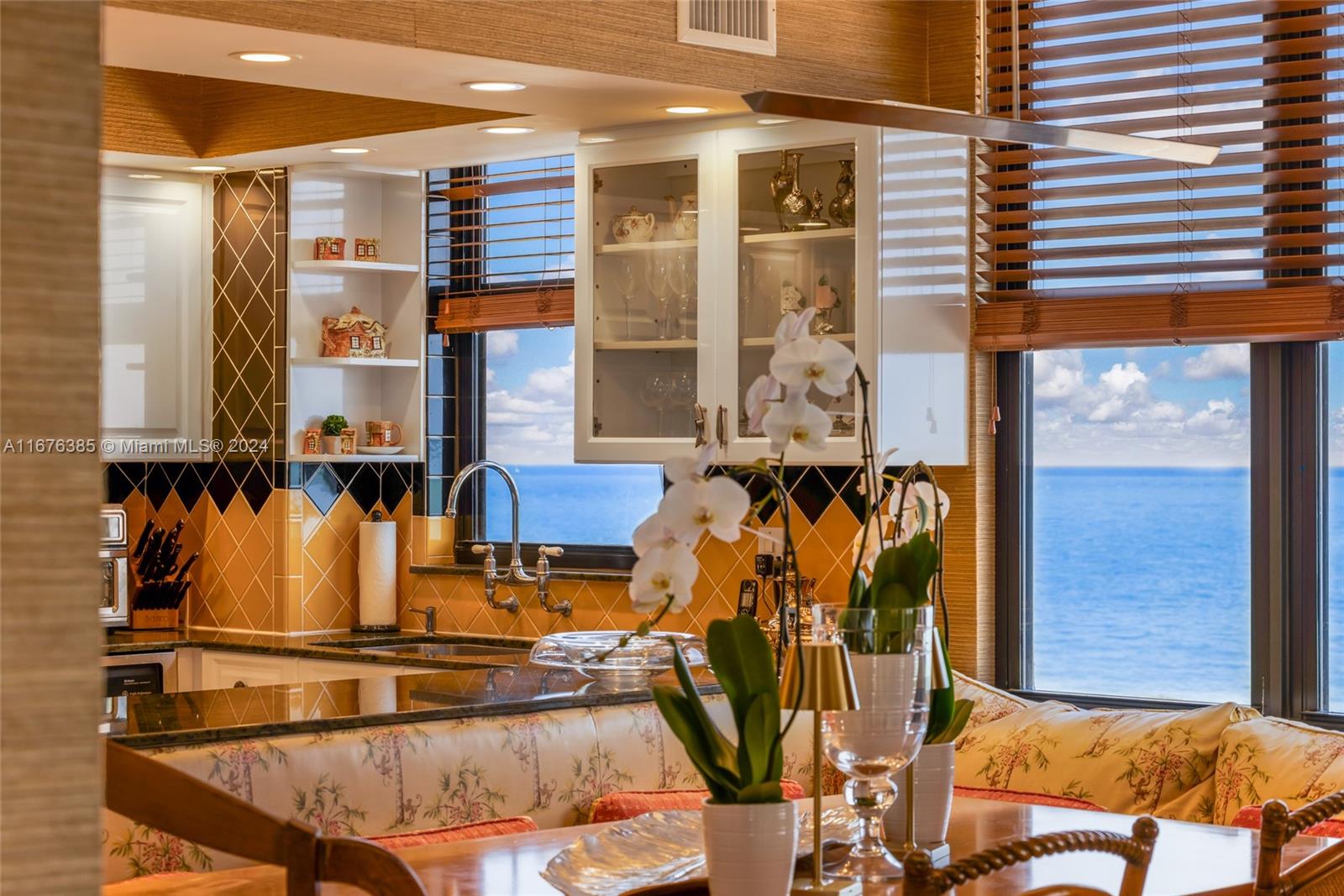 BALMORAL CONDO - Residential