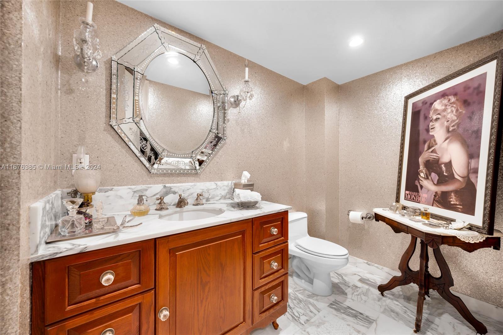 BALMORAL CONDO - Residential