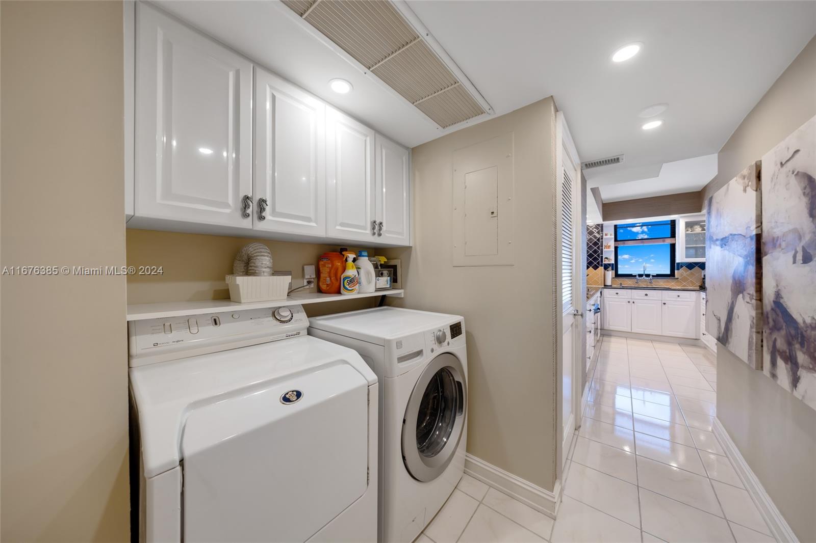 BALMORAL CONDO - Residential