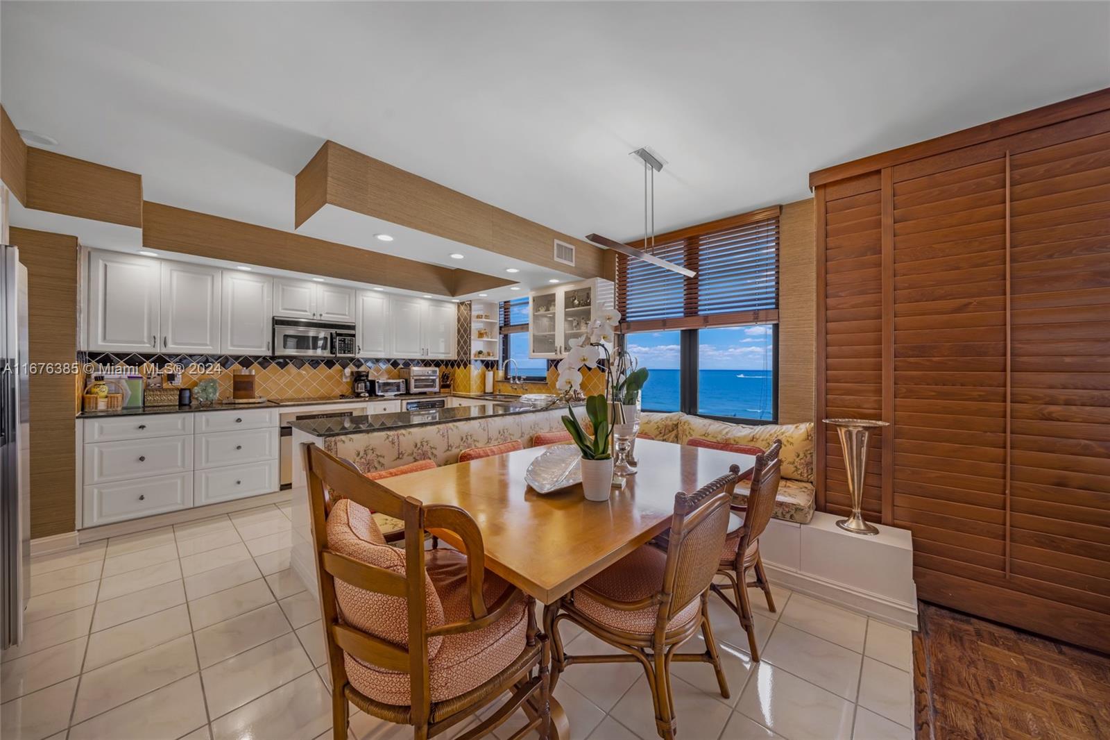 BALMORAL CONDO - Residential