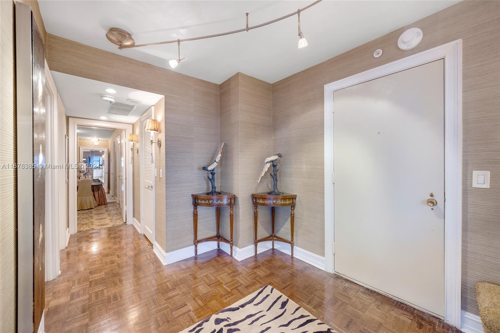 BALMORAL CONDO - Residential
