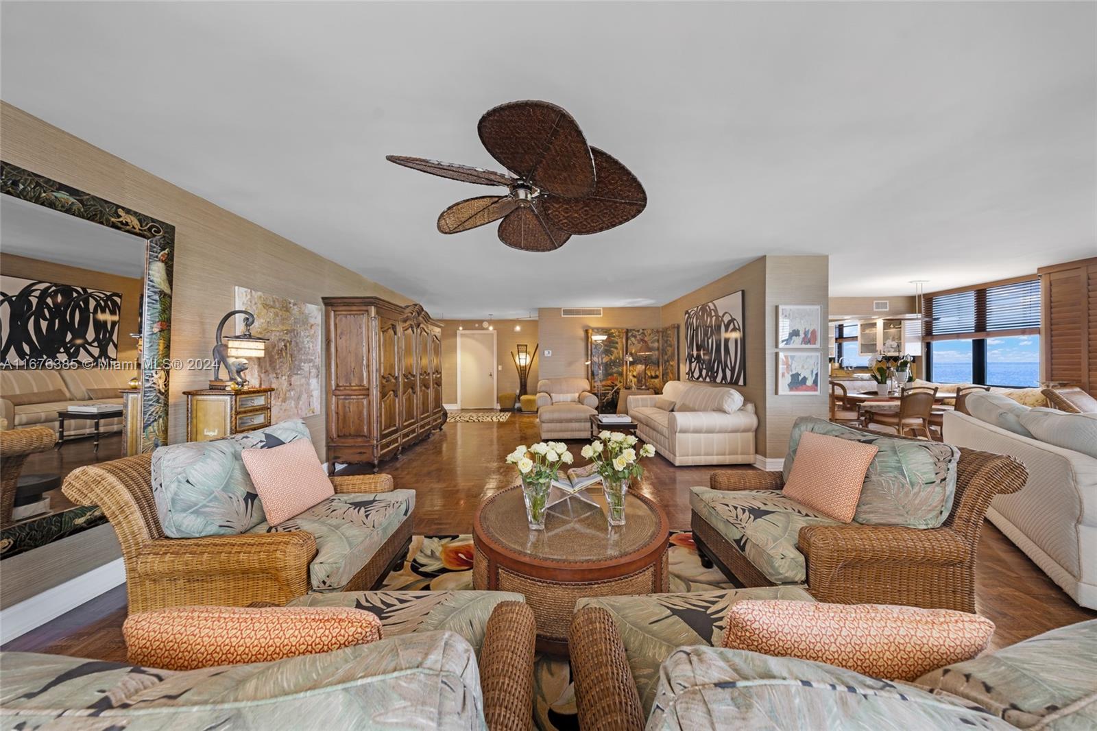 BALMORAL CONDO - Residential