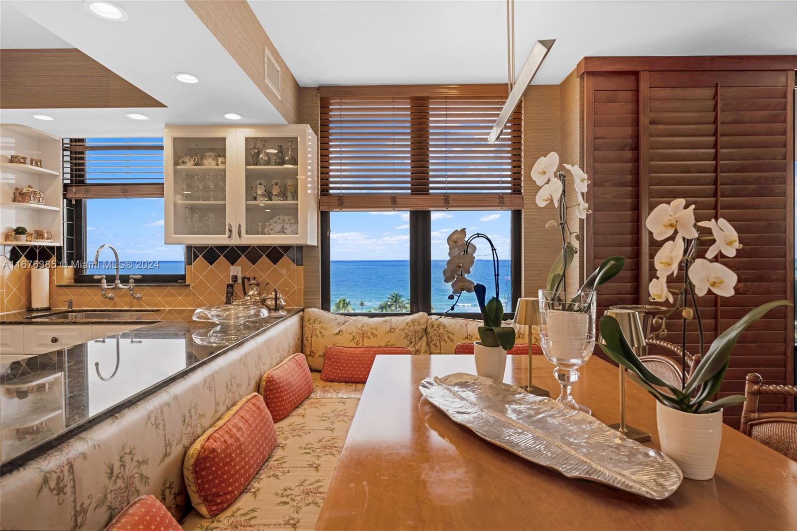 BALMORAL CONDO - Residential