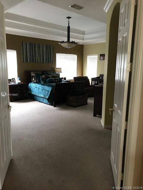 Sunset Lakes One 164-34 B - Residential Lease