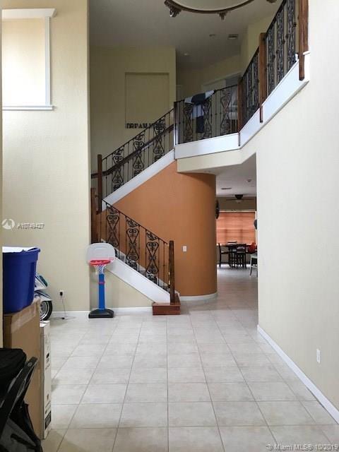 Sunset Lakes One 164-34 B - Residential Lease