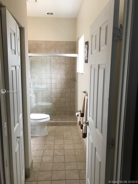 Sunset Lakes One 164-34 B - Residential Lease